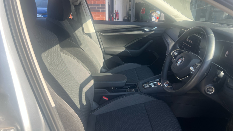 Skoda Octavia 1.4 TSI iV SE Technology DSG 5dr Hatchback